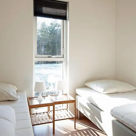 Feriehus Sleeps 14 Wifi Tranehuse